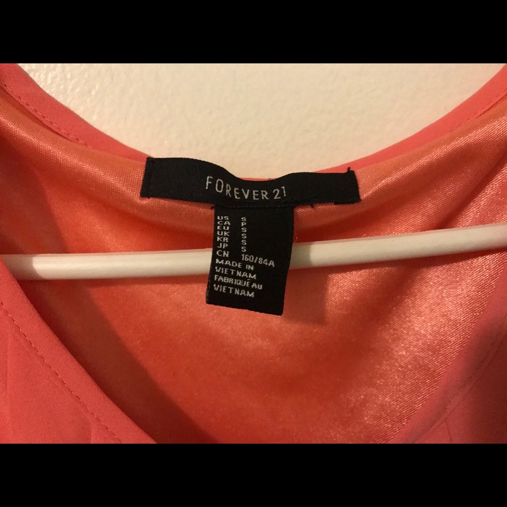 Dress - Picture 4 of 4